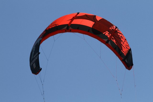298 Kite surfers.JPG